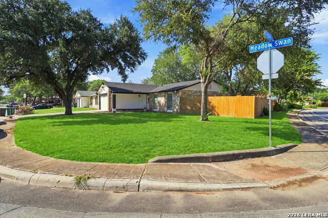 8242 Meadow Swan St Property Photo 4