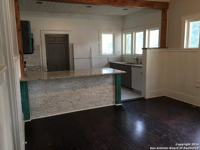 512 E Mulberry Ave Property Photo 8