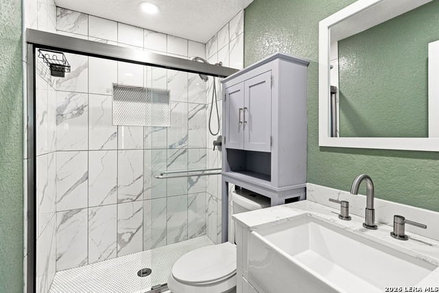 6711 Elmwood Crst Property Photo 13