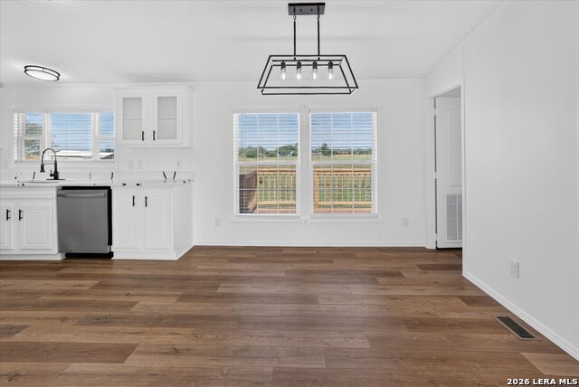 480 Brooks Property Photo 11