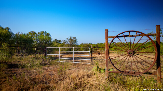 13050 Fm 1346 Property Photo 4