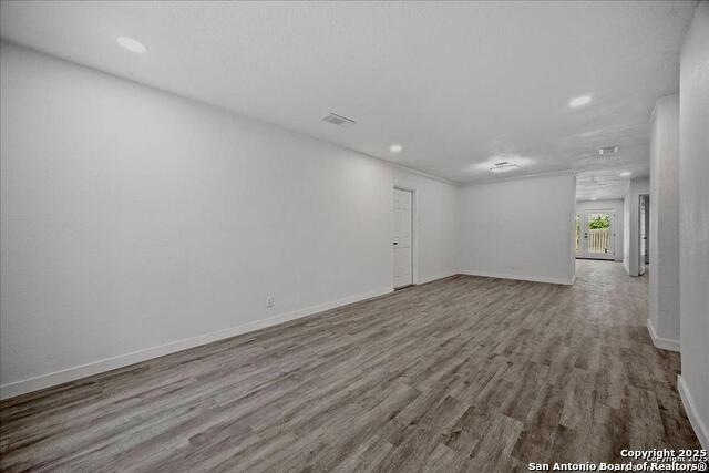 5027 Creekmoor Dr Property Photo 6