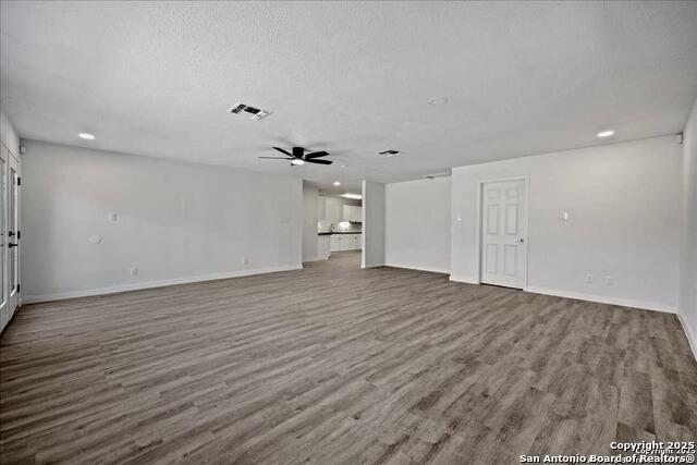 5027 Creekmoor Dr Property Photo 13