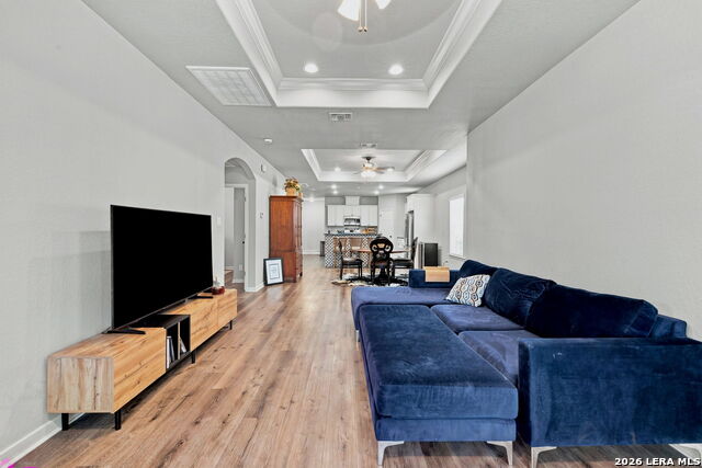 212 W Baylor Property Photo 6