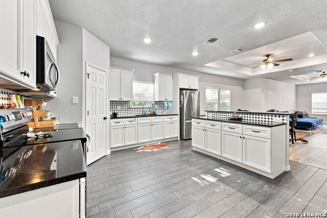 212 W Baylor Property Photo 11