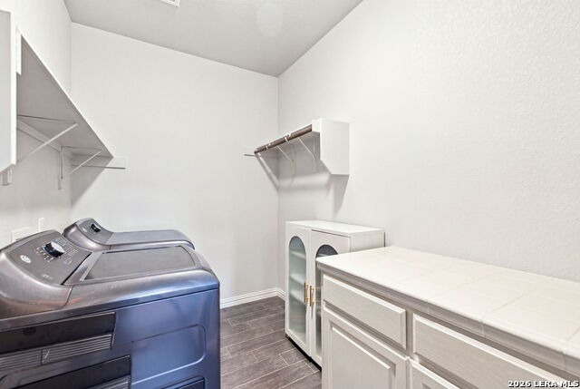 212 W Baylor Property Photo 18