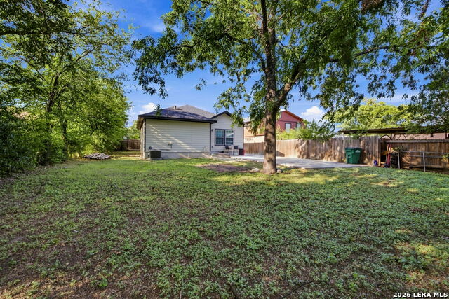 212 W Baylor Property Photo 20