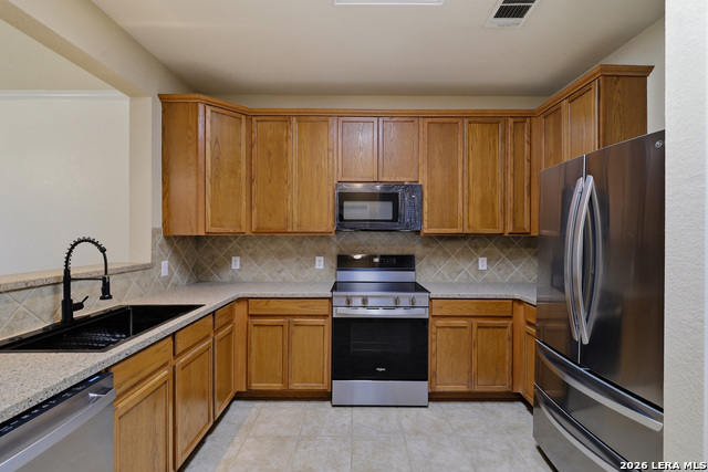 2535 Grayson Way Property Photo 5