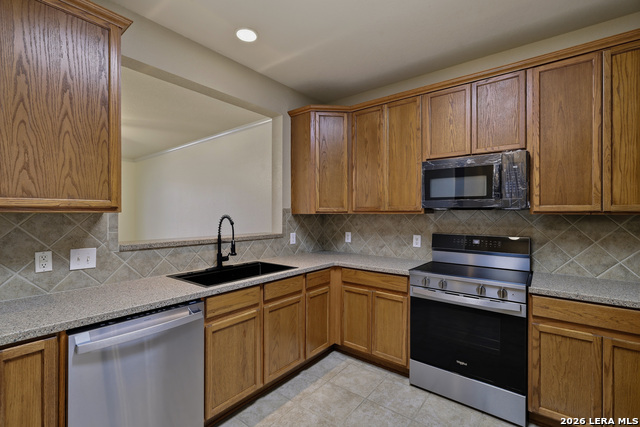 2535 Grayson Way Property Photo 6