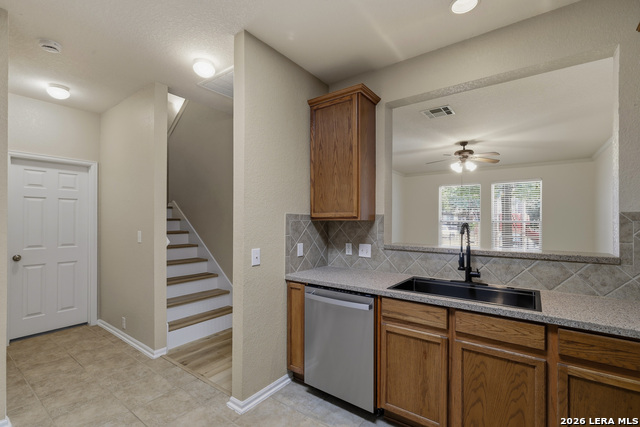 2535 Grayson Way Property Photo 7