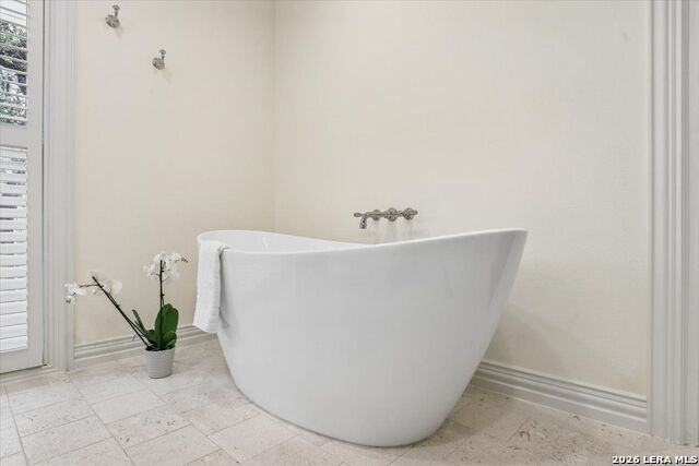 155 Hillview Dr Property Photo 39