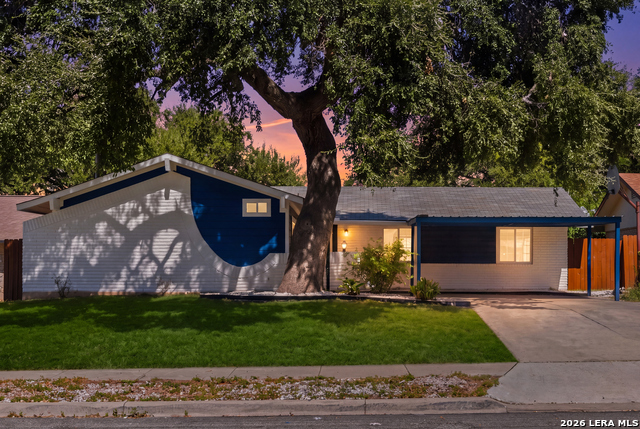 7423 Meadow Hl Property Photo 1