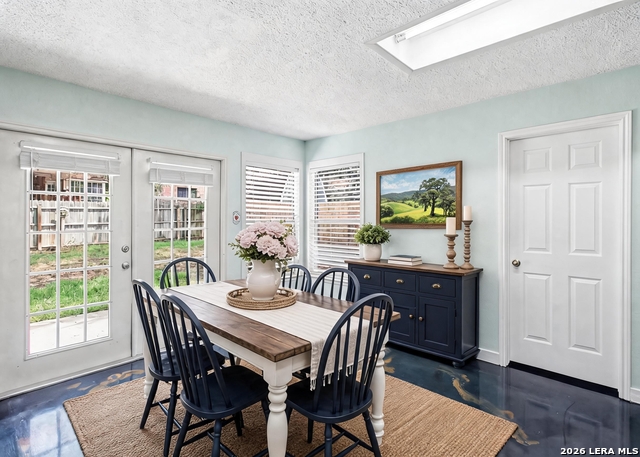 3840 Forsyth Park Property Photo 11