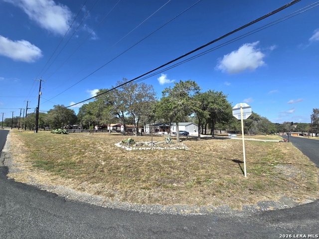2011 Hickory Way Property Photo 1