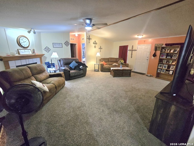 2011 Hickory Way Property Photo 7