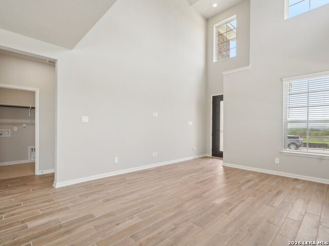 10221 King Robert Blank Property Photo 4