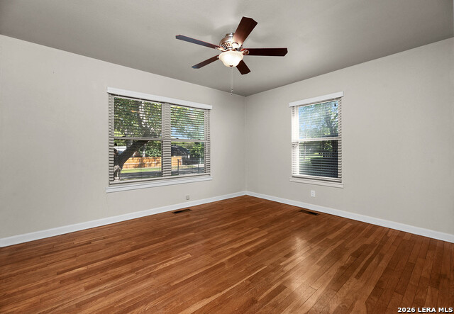 818 Mary Blvd Property Photo 9