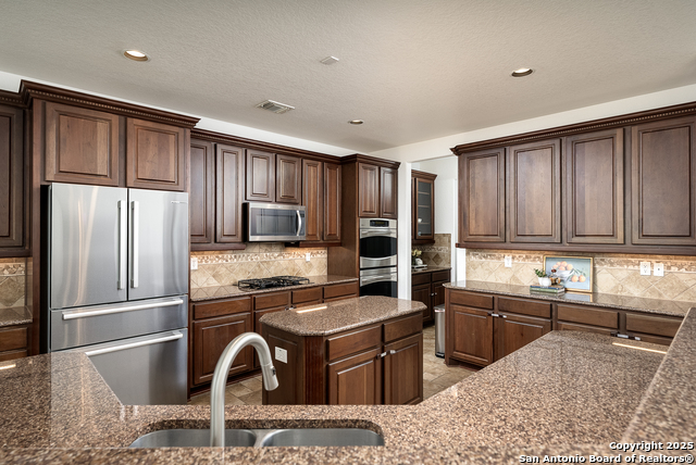 24806 Ellesmere Property Photo 11