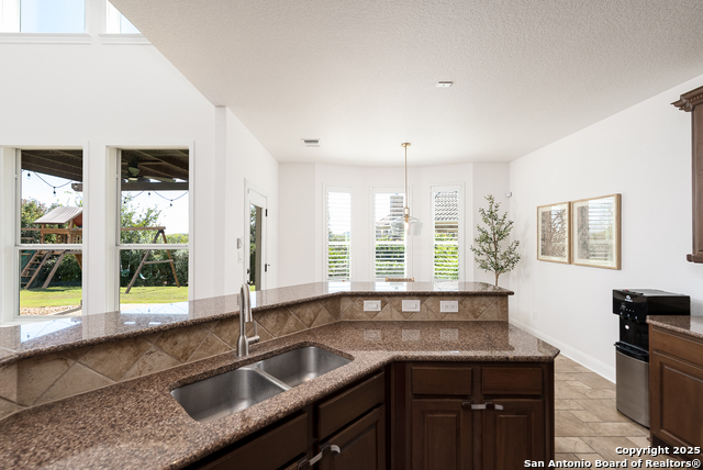 24806 Ellesmere Property Photo 14
