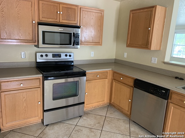 272 Hinge Chase Property Photo 6