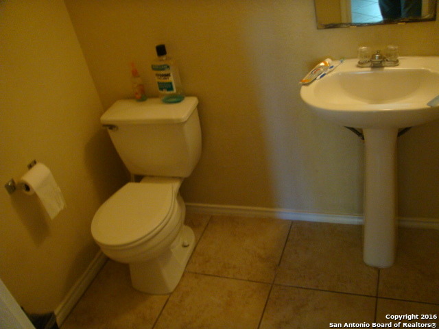 272 Hinge Chase Property Photo 10