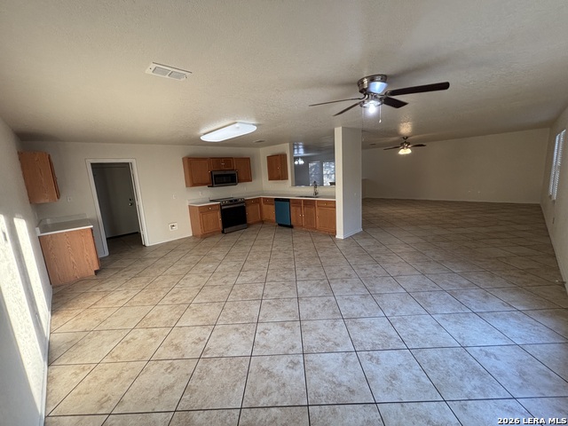 272 Hinge Chase Property Photo 10
