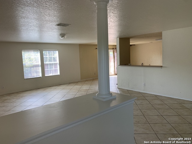 272 Hinge Chase Property Photo 18