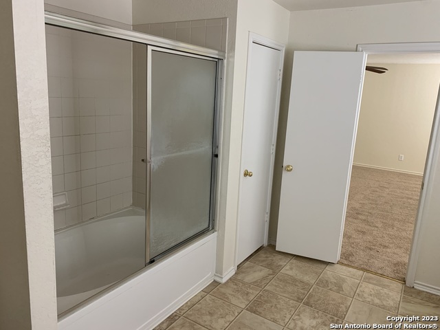 272 Hinge Chase Property Photo 23