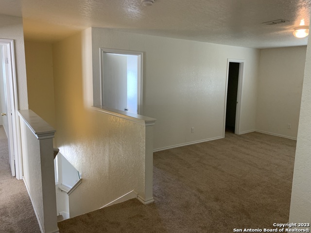 272 Hinge Chase Property Photo 26