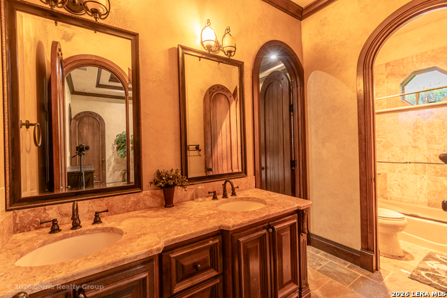 15619 Gray Oak Property Photo 14
