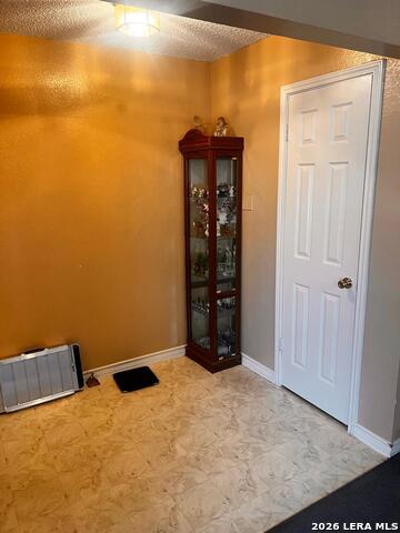 1507 N Kingsbridge Property Photo 5