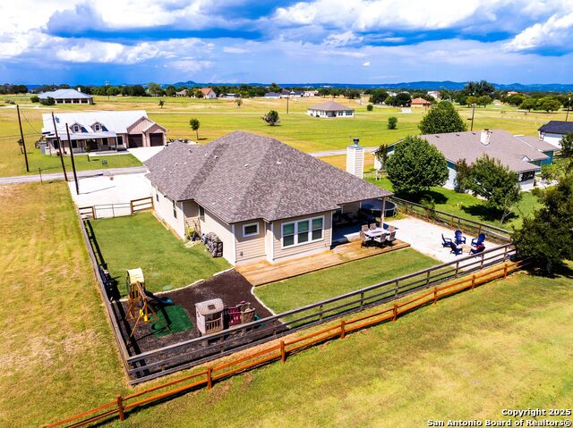 450 Spanish Grant Property Photo 3