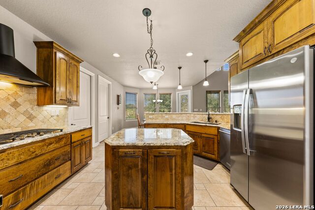 177 Abrego Lake Dr Property Photo 20