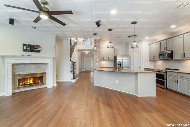 1931 Walter Raleigh Property Photo 6
