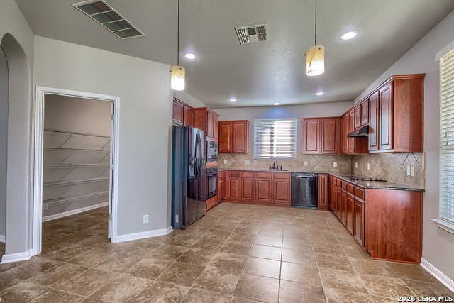 820 Laserra Property Photo 11