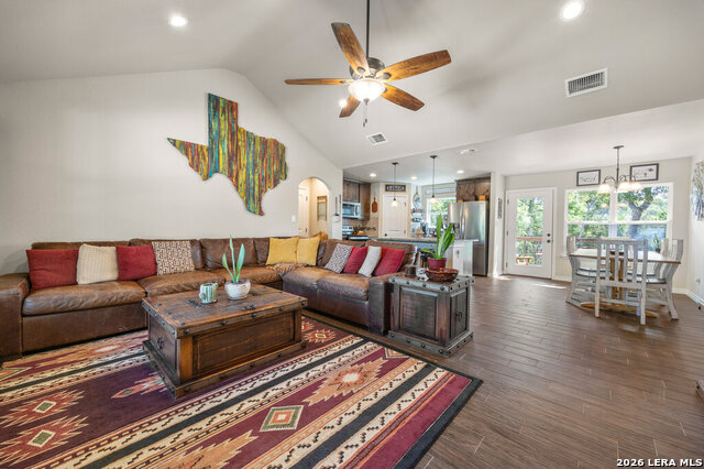 2012 Ronda Ct Property Photo 4