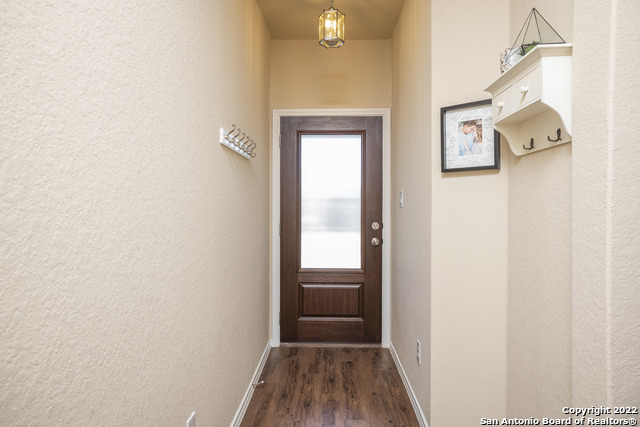 2934 Meadow Rdg Property Photo 5