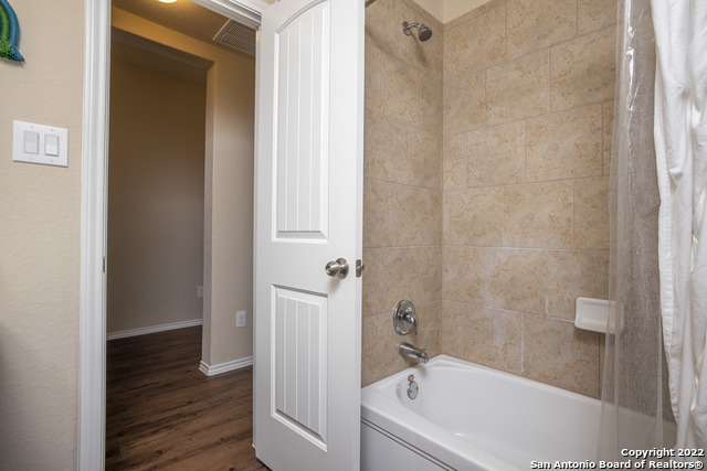 2934 Meadow Rdg Property Photo 8