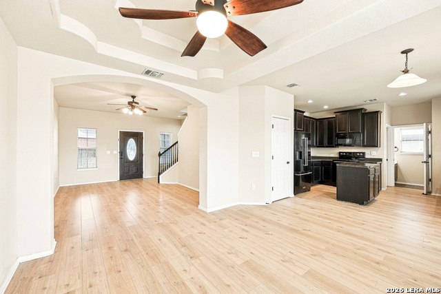 6918 Sabine Property Photo 5
