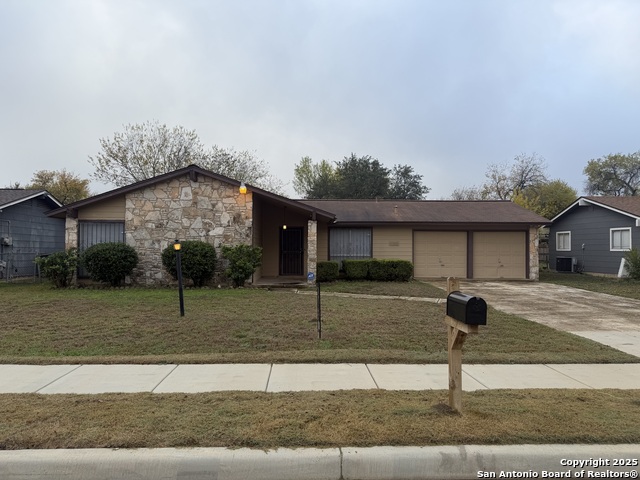 7422 Fieldgate Dr Property Photo 1