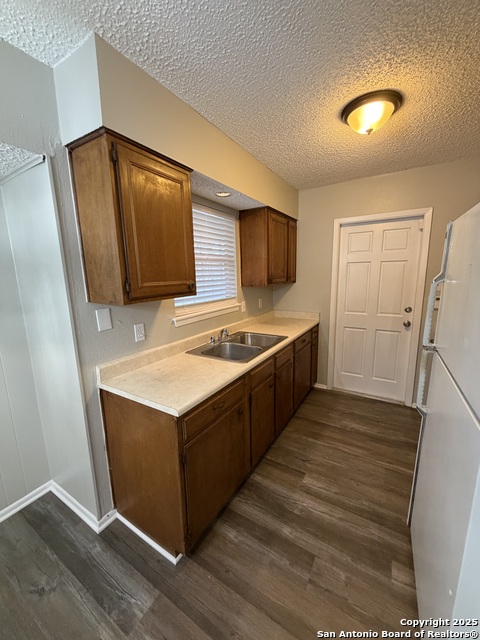 7422 Fieldgate Dr Property Photo 11