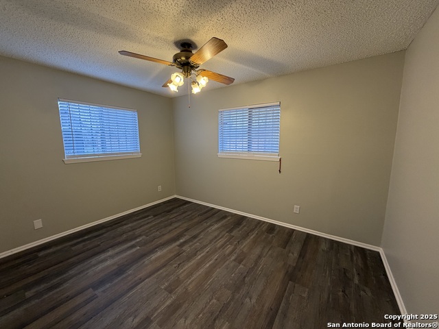 7422 Fieldgate Dr Property Photo 17