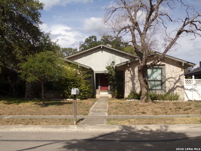 126 QUIVIRA DR Property Photo 1