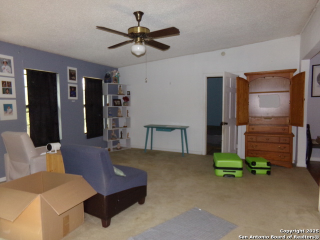 1126 Garraty Rd Property Photo 4