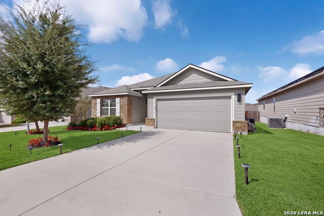 7647 Champion Crk Property Photo 2