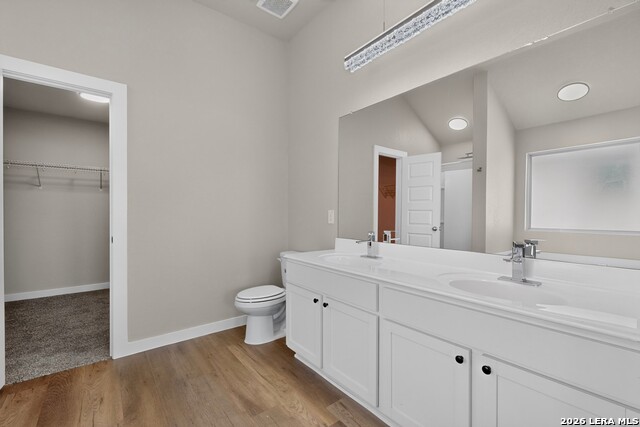 7647 Champion Crk Property Photo 16
