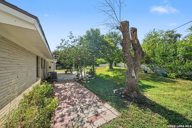 619 Northtrail Dr Property Photo 25