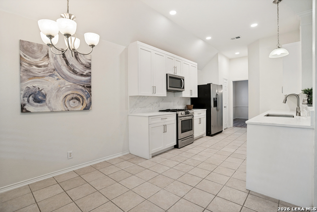 1322 Delmont Ct Property Photo 8