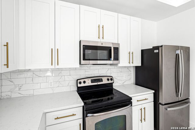 7166 Newman Blvd Property Photo 14