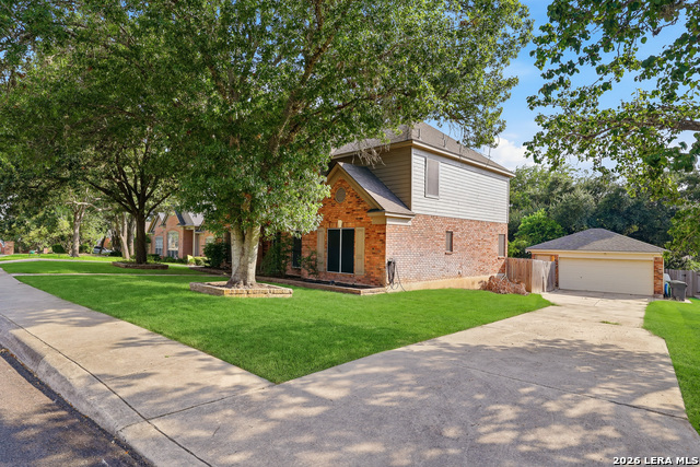 8746 London Heights Property Photo 2
